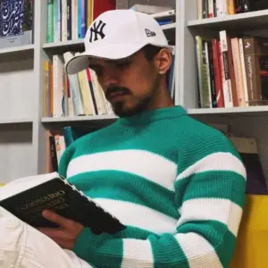 دانلود آهنگ دیگه عکست نیست تویه کیف پولم