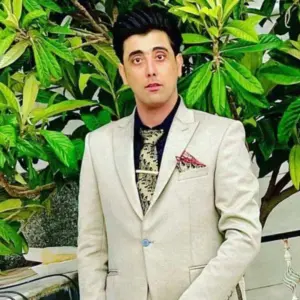 دانلود آهنگ گیسوی خوش رنگ حنایی داری سعید کریمی