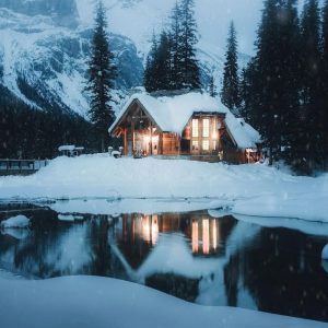 دانلود آهنگ  عشق یه جور سرابه حباب روی آبه