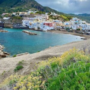 دانلود آهنگ وقتشه که لپ منو ماچ کنی