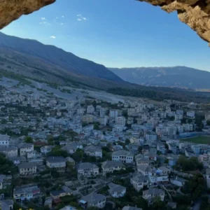 دانلود آهنگ این دروغارو به من نگو بچه