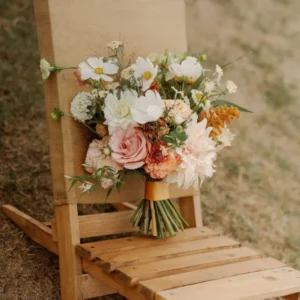 دانلود آهنگ دور دنیارم بگردم بازم مثل تو نیست تا من خواستم دانلود آهنگ دور دنیارم بگردم بازم مثل تو نیست تا من خواستم